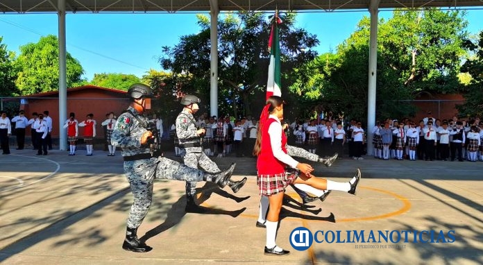 Guardia Nacional participa en ceremonias cívicas en escuelas del estado de Colima, fomentando valores cívicos