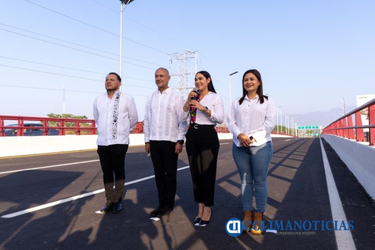 Indira Vizcaíno y titular de la SICT dan banderazo de apertura al puente Arco Norte en Colima; concluyó dos meses antes de lo previsto