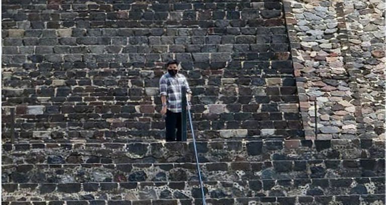 Muere turista canadiense y cuatro resultan heridos en tiroteo en la Zona Arqueológica de Teotihuacán