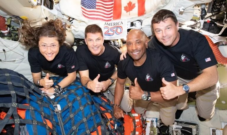 NASA y ejército EEUU se alistan para amerizaje de Artemis II