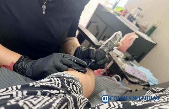 Para prevenir riesgos sanitarios, Salud Colima capacitará gratuitamente a quienes realizan tatuajes y perforaciones