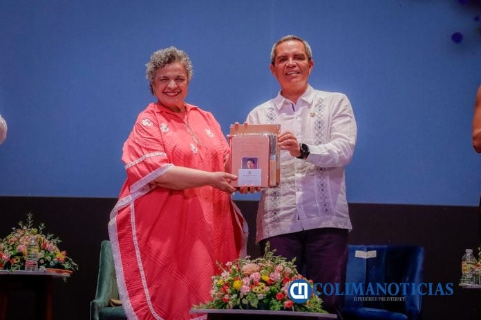 Reconocimiento a Beatrís Paredes Rangel_g