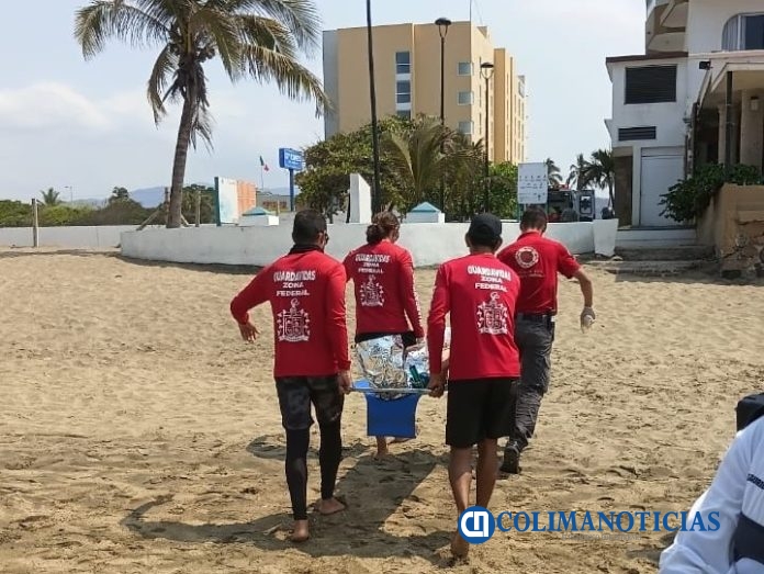 Rescatan a una femenina de las corrientes marinas en la zona de Playa Azul
