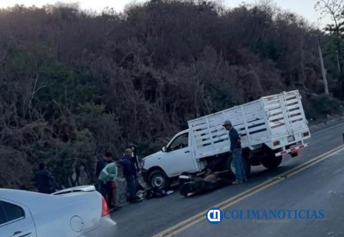 Un muerto y un herido en accidente vial por el libramiento El Naranjo de Manzanillo