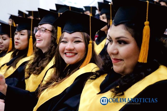 graduación de la Facultad de Turismo_g