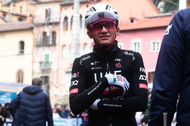 El mexicano Isaac del Toro liderará al Emirates-XRG en la Itzulia