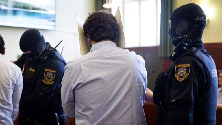 Joven recibe condena de 15 años por planear atentado en evento de Taylor Swift en Austria
