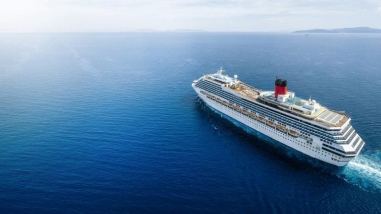 Aíslan a mil 700 pasajeros de un crucero en Francia por brote de gastroenteritis