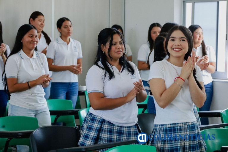 Exploran el lenguaje visual y sonoro estudiantes del Bachillerato 34
