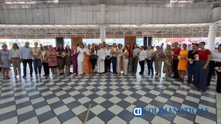 Festeja Sección 30 del SNTSSA a las mamás trabajadoras del sector salud