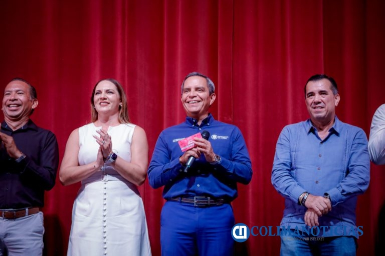 Con mariachi y danza, festeja UdeC a mamás de las delegaciones Colima, Coquimatlán y Villa de Álvarez