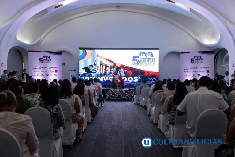 Gobernadora Indira Vizcaíno participa en el 5° Congreso Nacional de Mujeres Industriales de Canacintra, en Manzanillo