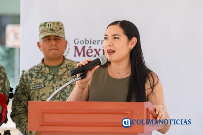 Gobernadora de Colima participó en la entrega de estímulos a personal del Ejército, GN y Seguridad Pública (3)