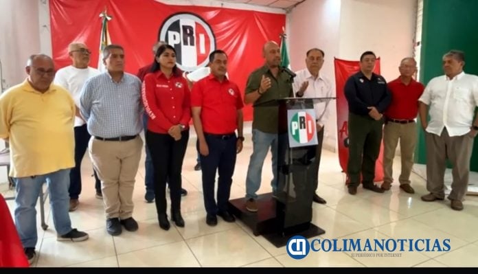 Jubilados de CFE y Pemex Colima