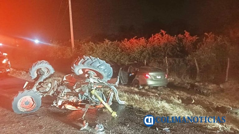 Menor de 13 años entre los heridos tras choque y volcadura de tractor en Tecomán