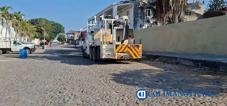 Piden a Ferromex responder por afectaciones en calles de Cuyutlán