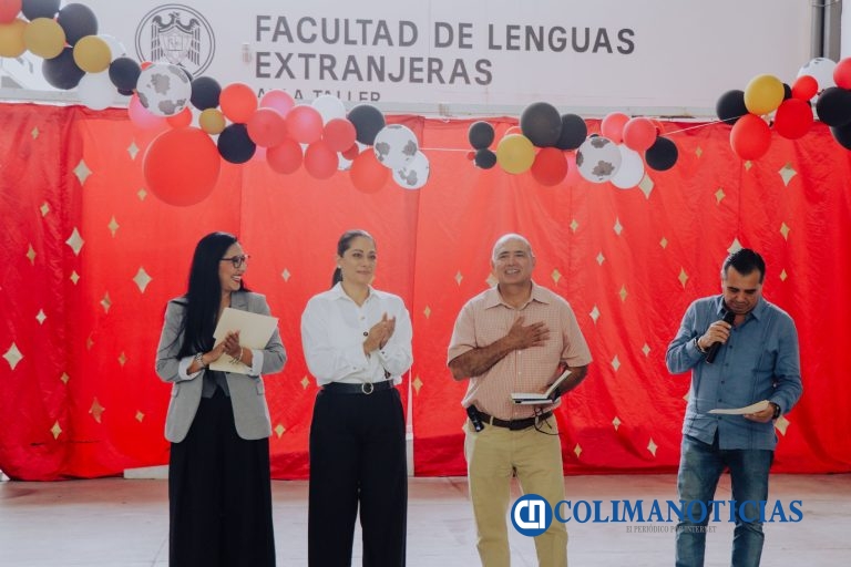 Presentan a nuevo director de la FLEX ante comunidad académica del plantel