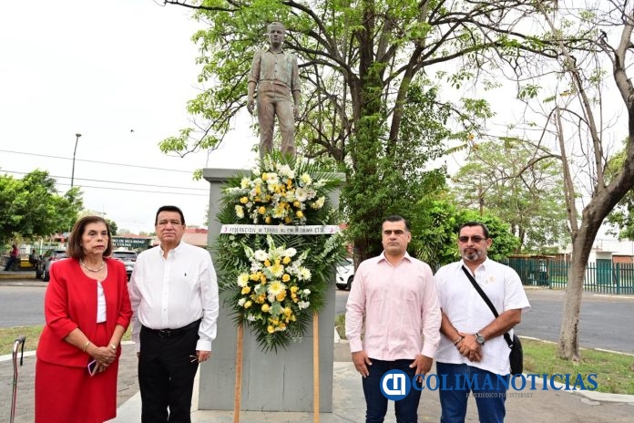 Presidente Riult Rivera, se une al homenaje que el obrerismo colimense rinde a Pimentel Llerenas