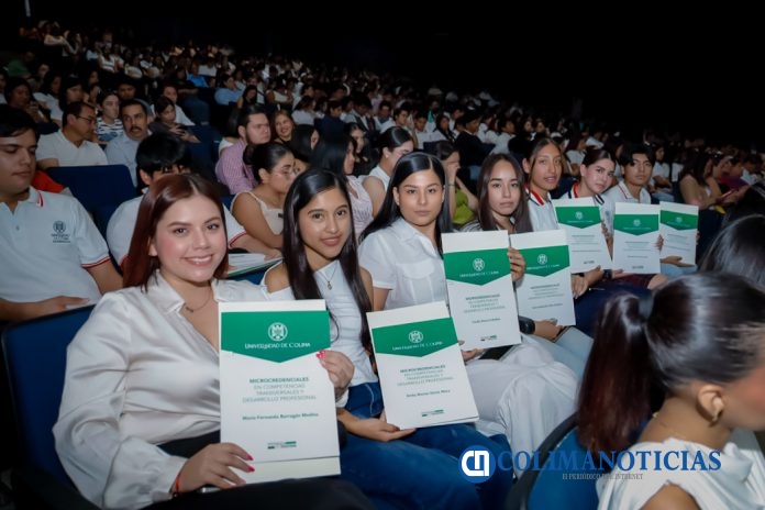 Realiza UdeC primera entrega de microcredenciales_d