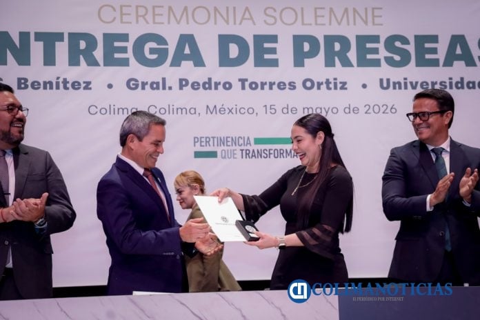 Reconoce UdeC por 15, 20 y 25 años de trabajo y a mejores docentes 2025