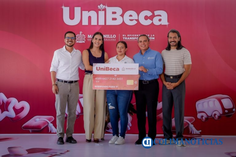 Reciben estudiantes de educación superior apoyo de UniBecas, en Manzanillo