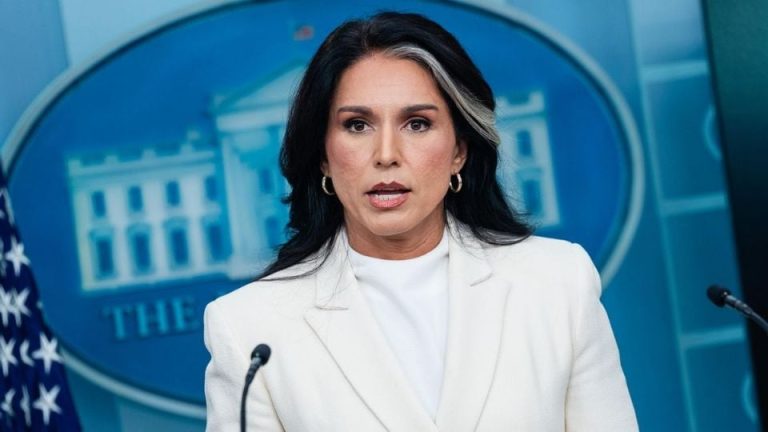 Renuncia Tulsi Gabbard a la Dirección de Inteligencia Nacional del gobierno de Trump