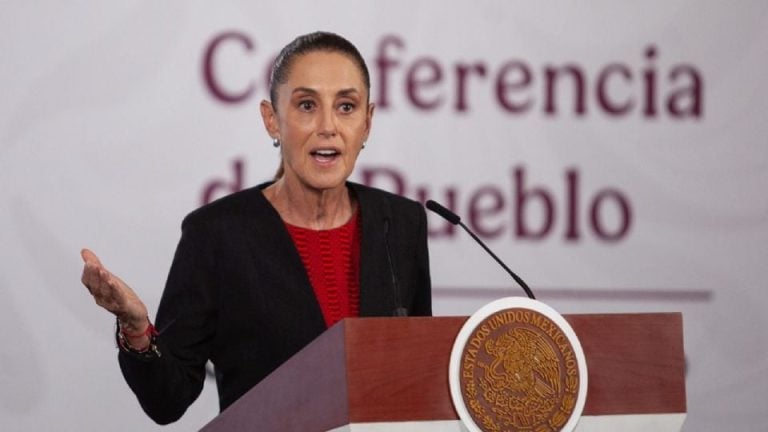 Sheinbaum confirma la existencia de una ficha roja de Interpol en contra del gobernador con licencia de Sinaloa, Rubén Rocha Moya