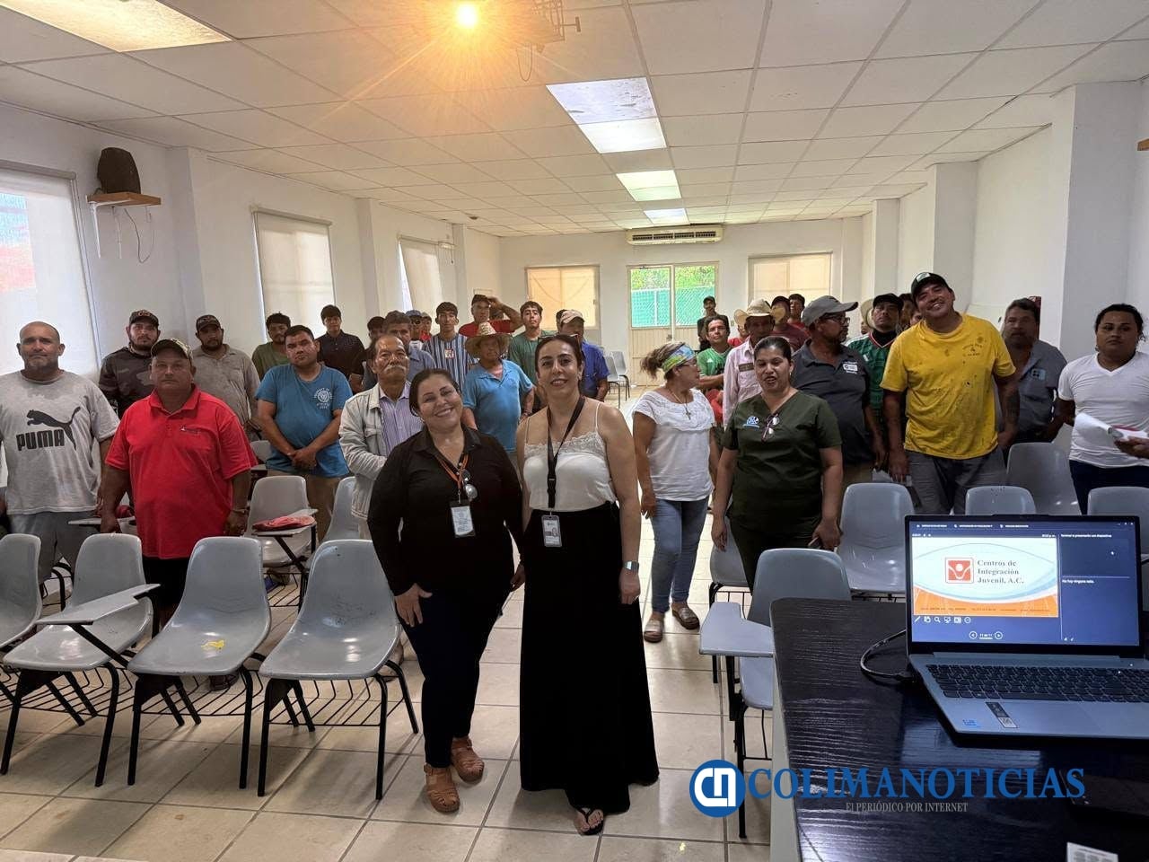 Adultos también son vulnerables a riesgos en redes sociales CIJ