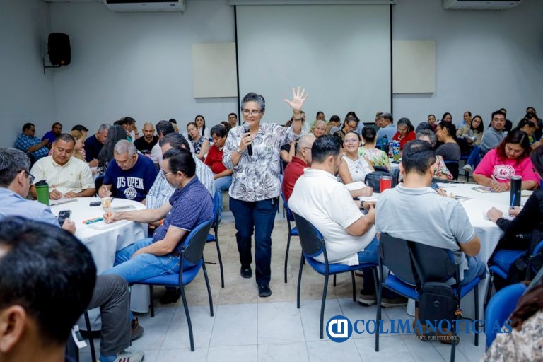 Abordan en conferencia el sentido humano y la búsqueda de significados en la comunidad universitaria