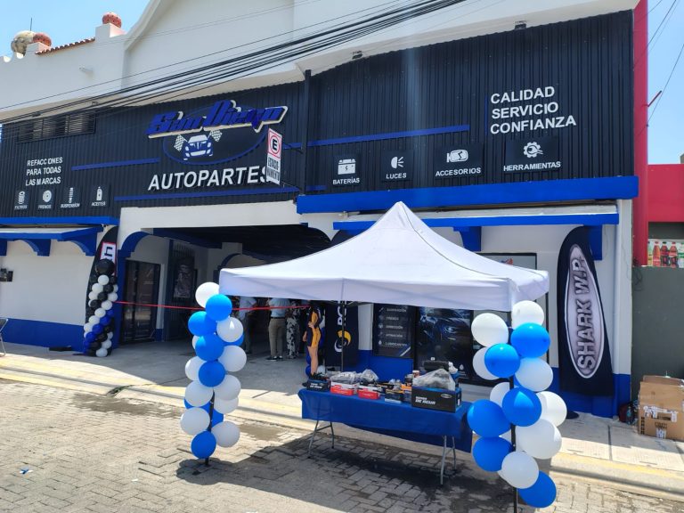 En Manzanillo abrió sus puertas Refaccionaria San Diego