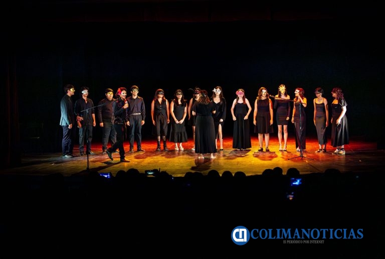 Canto, danza y actuación en el espectáculo “Estudiantes a Escena Volumen III”