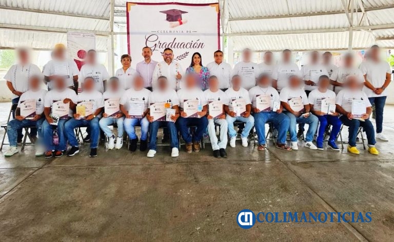 IEEA entrega 22 certificados de educación básica en el Cereso Varonil Colima