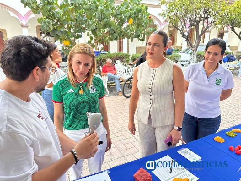 Jornada de Salud y Bienestar Integral vincula a egresados y egresadas de la UdeC con la comunidad de Comala