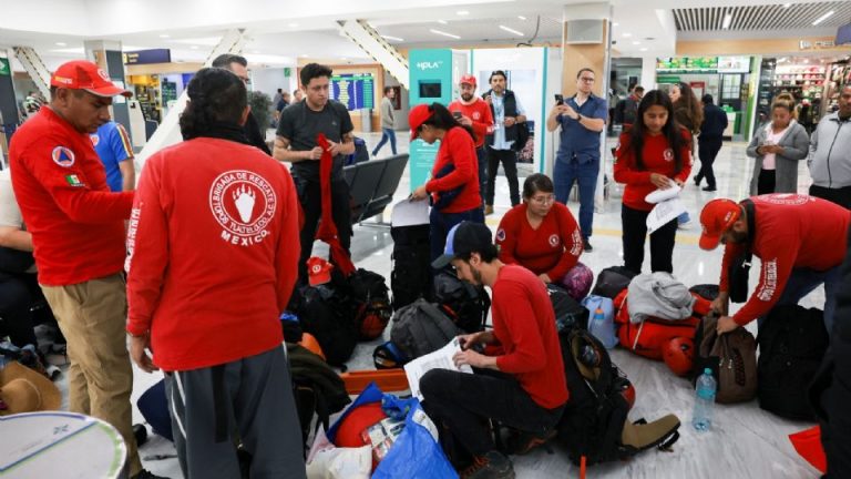 Topos de México se suman a labores de rescate en Venezuela tras emergencia