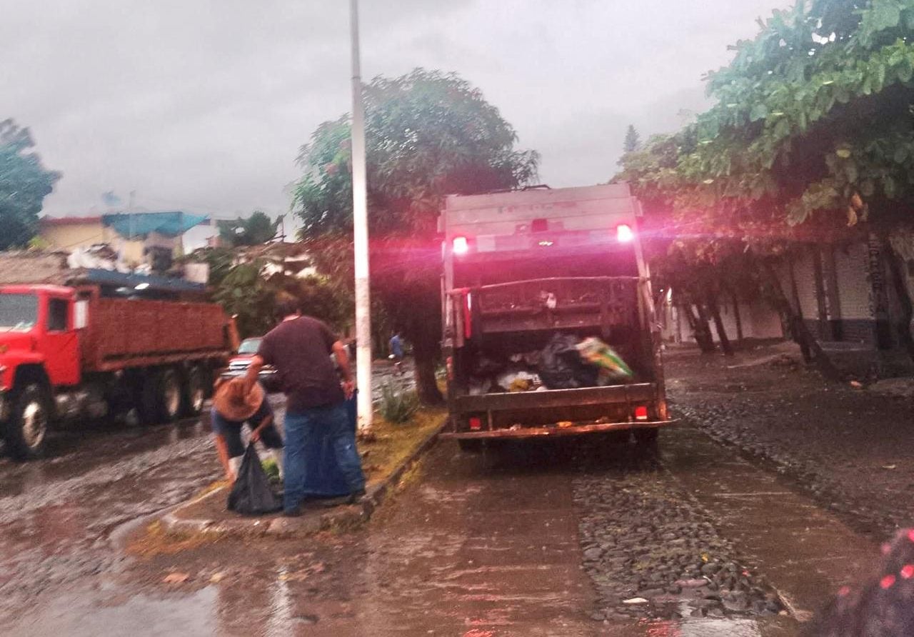 Trabajador de Limpia de Armería