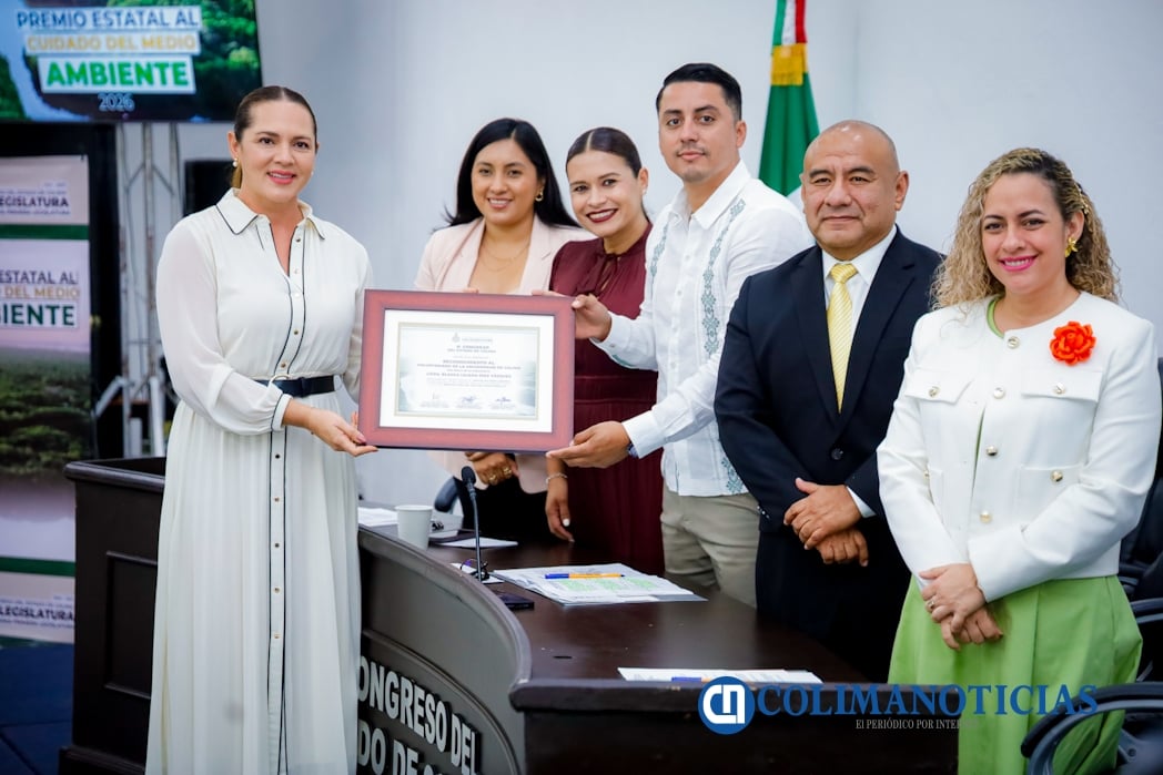 Voluntariado UdeC recibe Premio Estatal al Cuidado del Medio Ambiente