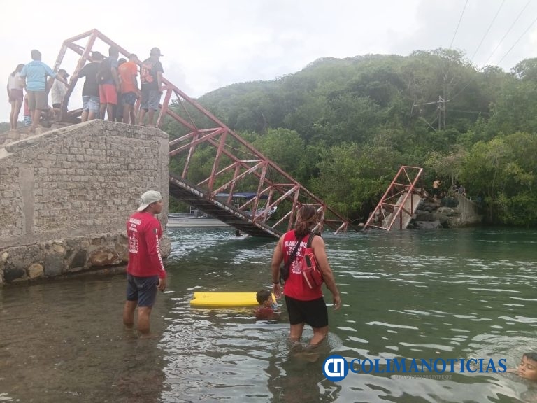 Colapsa el puente peatonal de playa La Boquita de Miramar, hay un lesionado