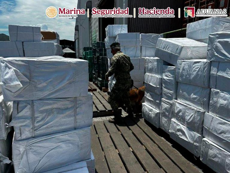 Autoridades federales aseguran más de 8 millones de cigarrillos en la Aduana de Manzanillo, Colima