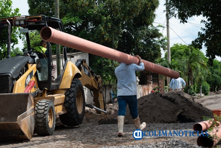 CIAPACOV sustituye más de 100 metros de red sanitaria en la comunidad de Los Ortices, Colima