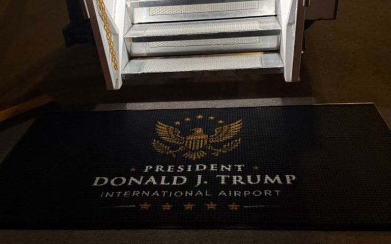 Florida renombra uno de sus aeropuertos en honor a Donald Trump