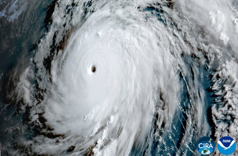 Protección Civil “en alerta” por la fuerza del Huracán “Genevieve”; es “un monstruo”