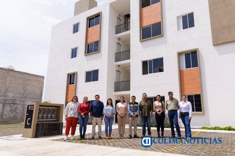 Indira Vizcaíno supervisó la construcción de más de mil Viviendas para el Bienestar en Villa de Álvarez
