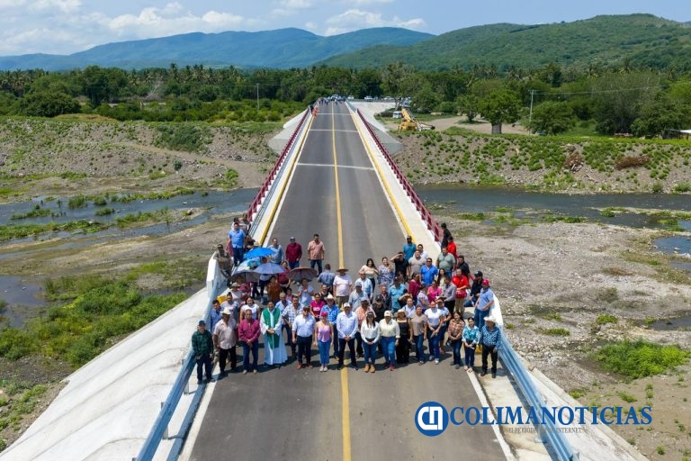 Indira Vizcaíno entregó en Ixtlahuacán el Puente La Presa y la rehabilitación de la Unidad Deportiva