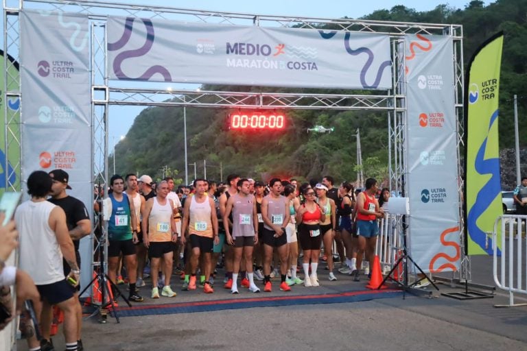 Medio Maratón de la Costa tuvo 720 atletas; Subsectur reporta que más de 300 asistentes de otros estados generaron derrama por 2.5 mdp