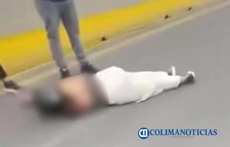 Mujer atropellada en el distribuidor vial de San Pedrito en Manzanillo