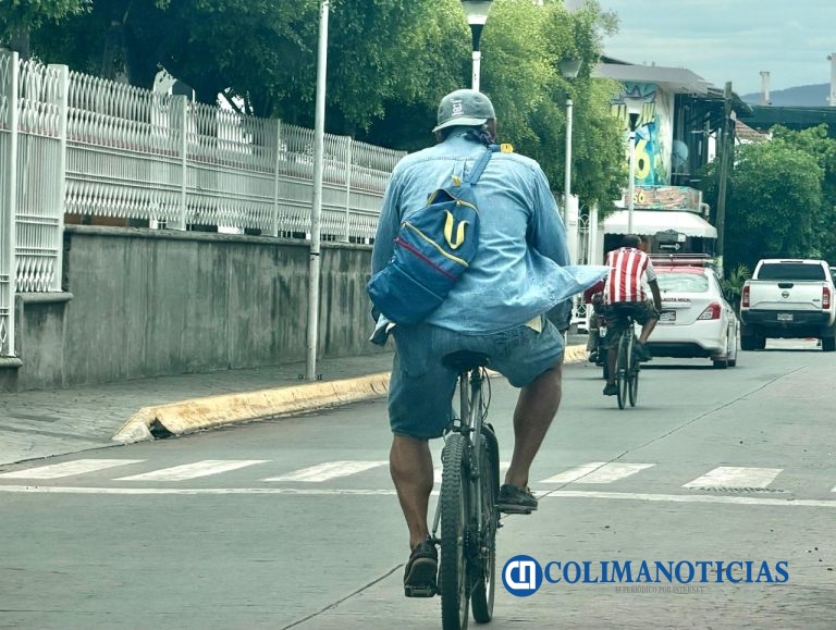 Proponen instalar biciestacionamientos y ampliar la infraestructura ciclista en el centro de Tecomán
