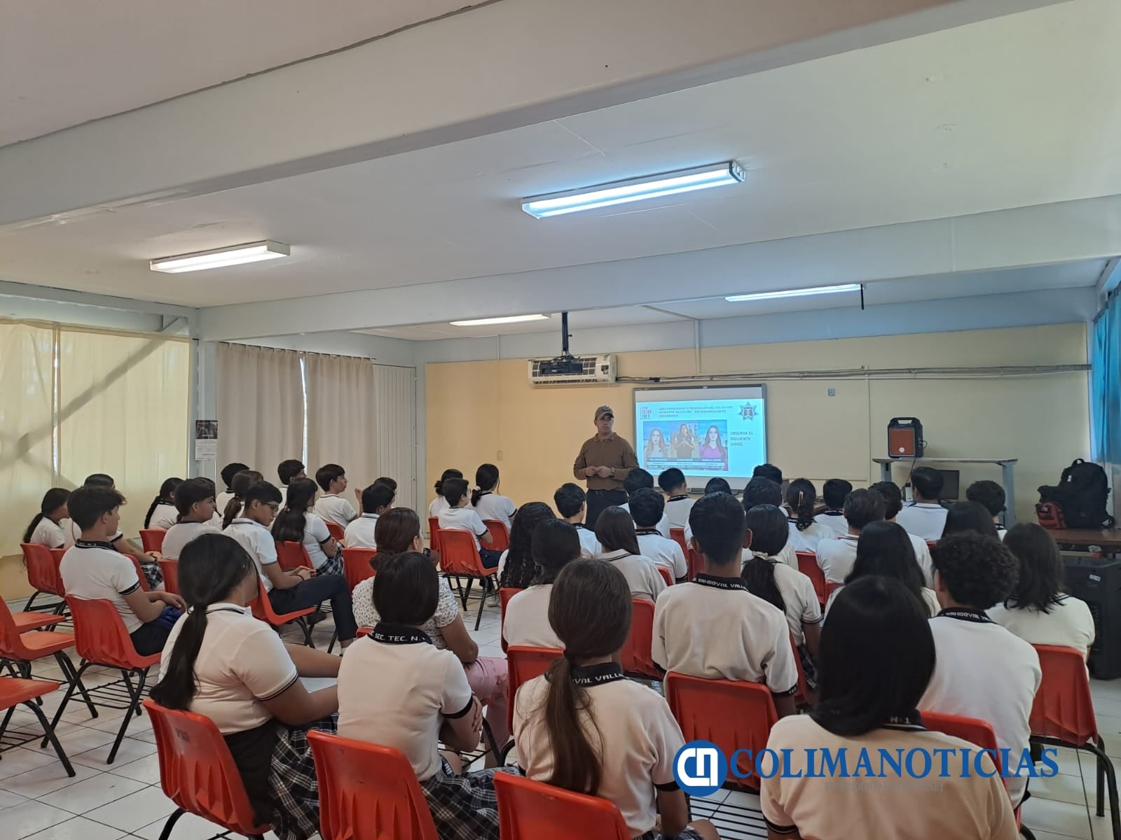 Riult Rivera impartió charlas de prevención en escuelas en temporada de clases