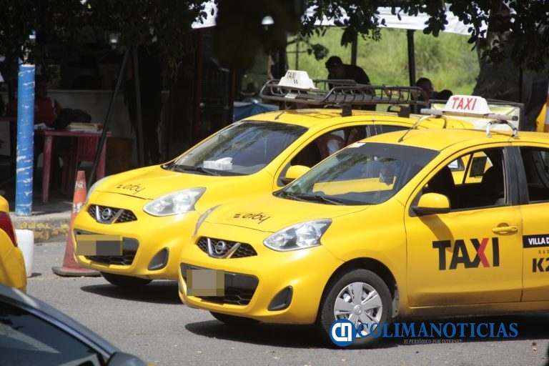 Avanza Subsemov Colima en acuerdos con taxistas sobre temas prioritarios