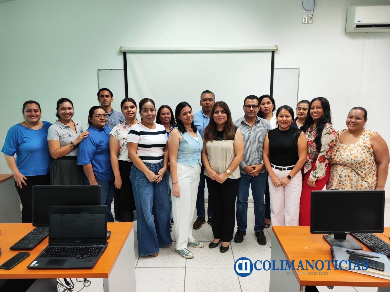 Capacitan a docentes del Bach 27 en educación inclusiva