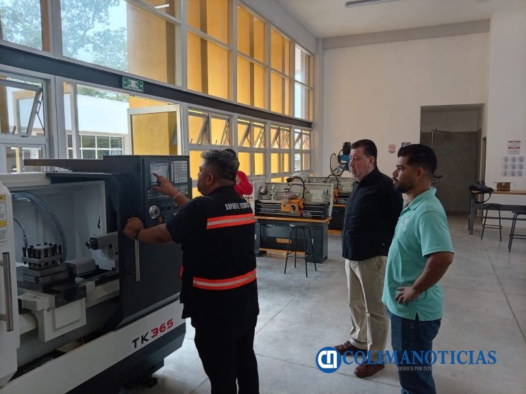 Capacitan a docentes de la UdeC en manejo de equipo especializado para electromecánica